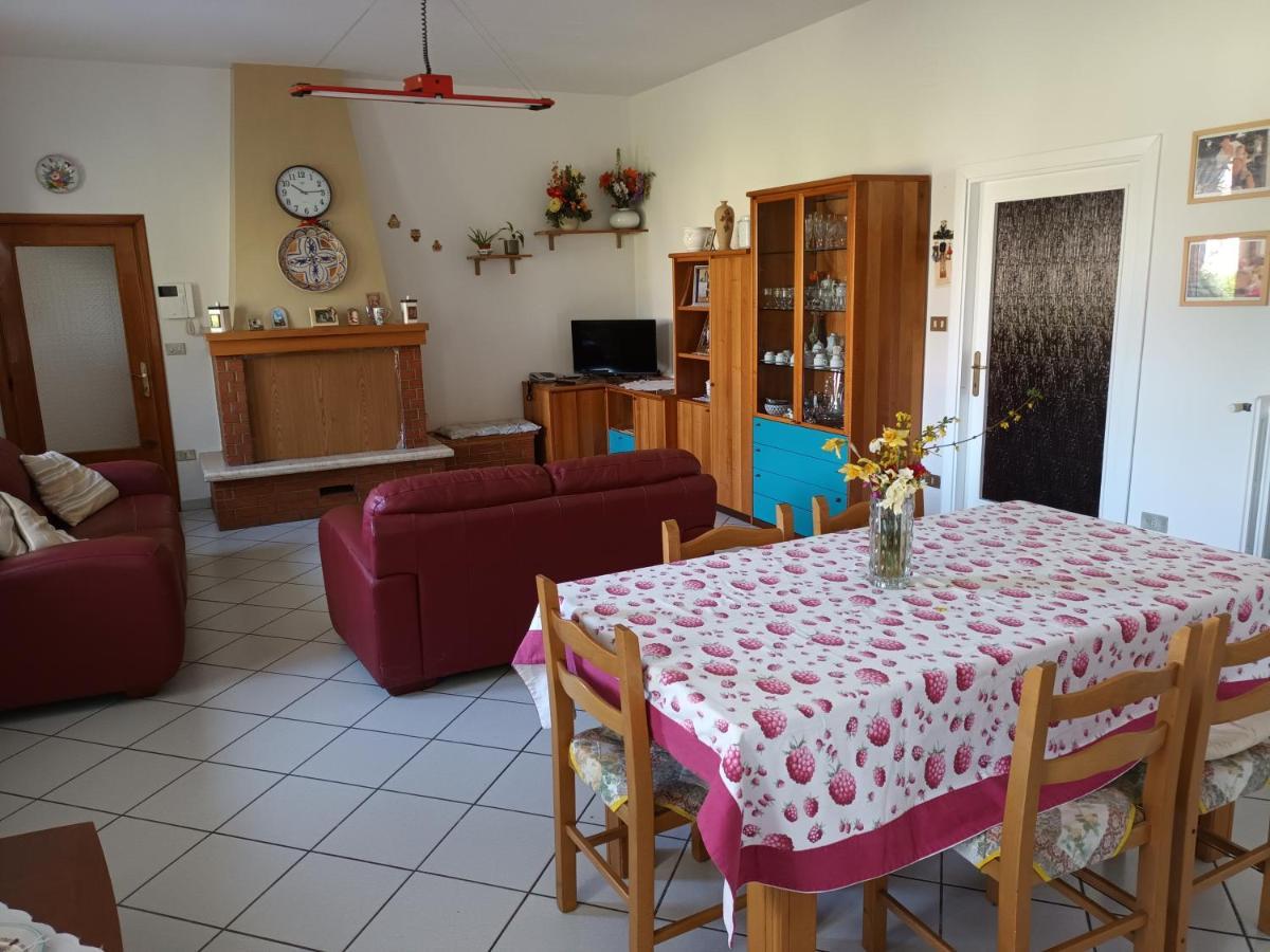 La Casa Degli Ippocastani Apartment Colonnella Luaran gambar